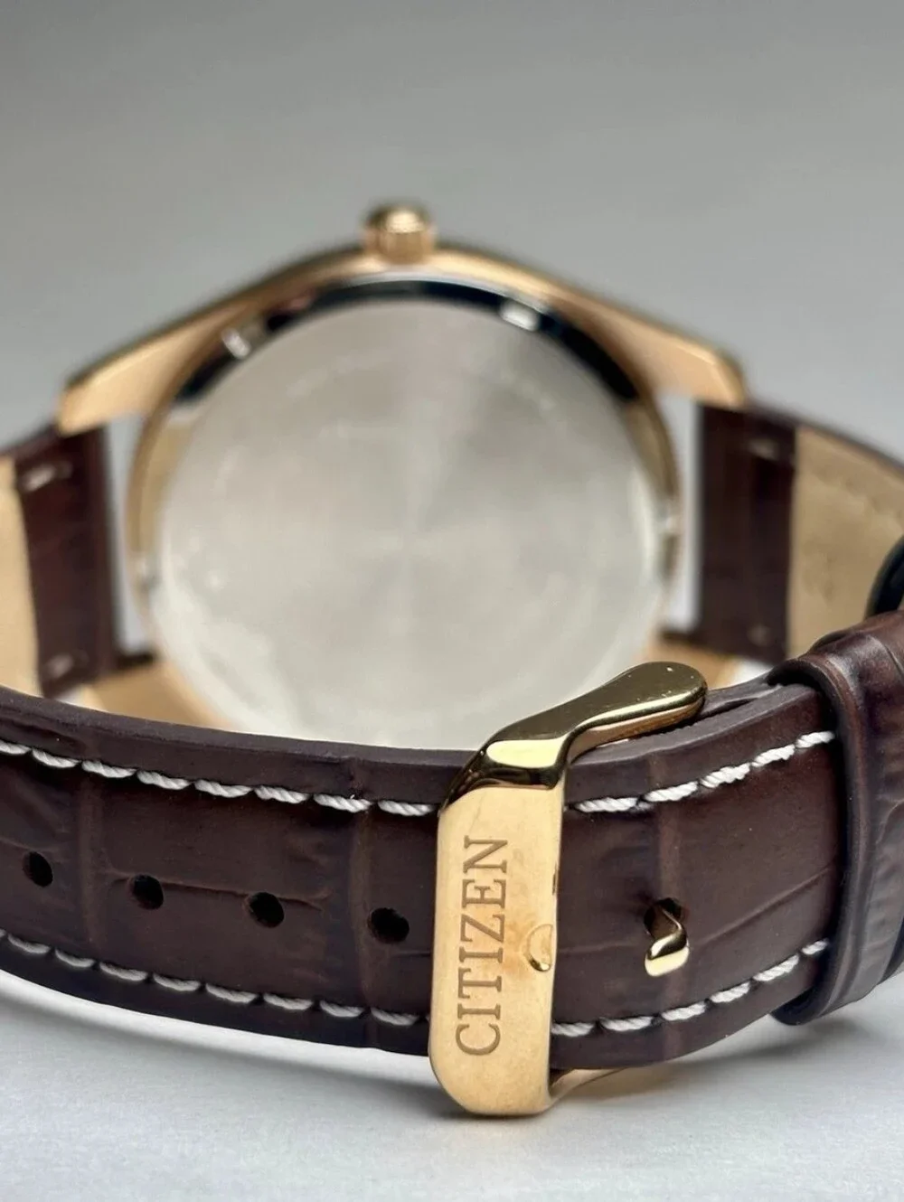 Citizen Quartz WR100 Gold Tone Black Dial Men's Watch Brown Leather Box/Papers
